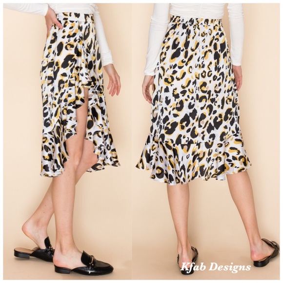 ❤️LAST 1! Leopard Print Ruffled High Waist Skirt! - Picture 3 of 5